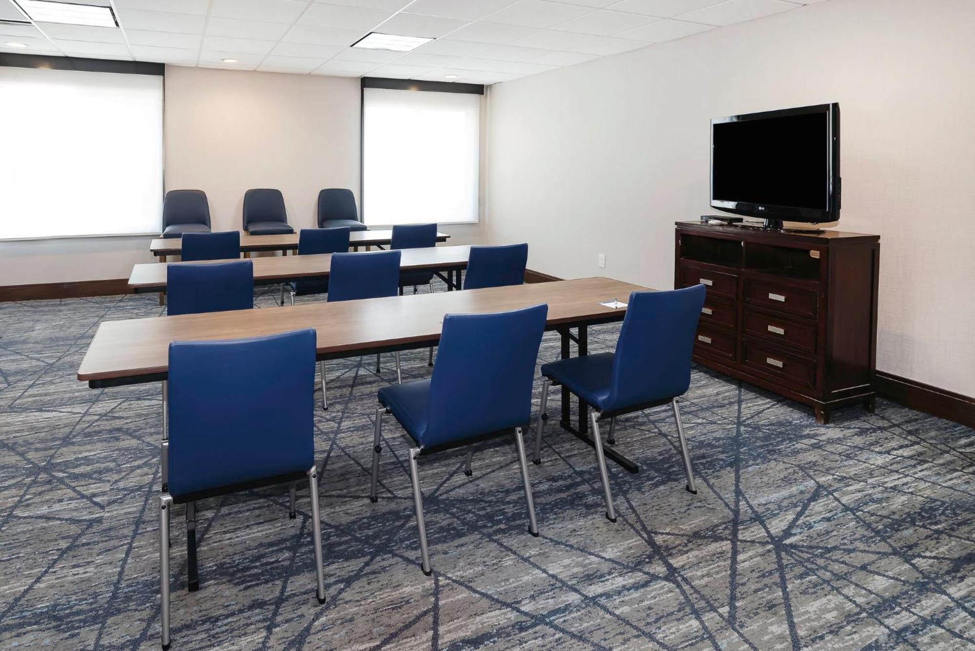 Holiday Inn Express & Suites Walterboro By Ihg Esterno foto