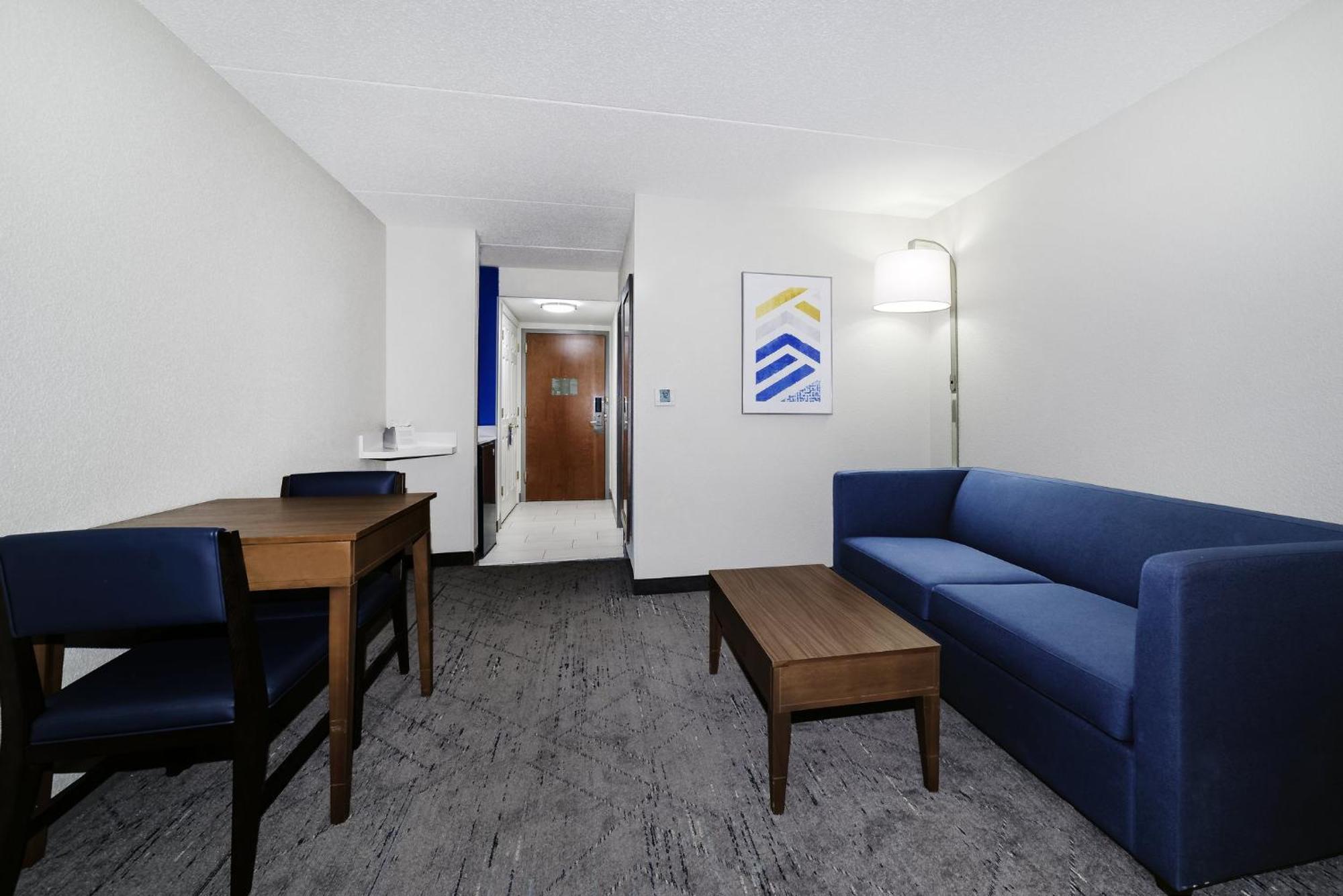 Holiday Inn Express & Suites Walterboro By Ihg Esterno foto